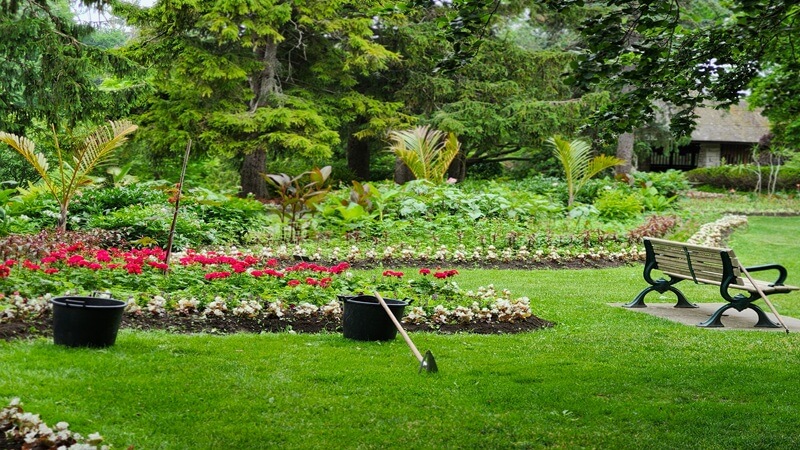 DecoradYard Garden Tips